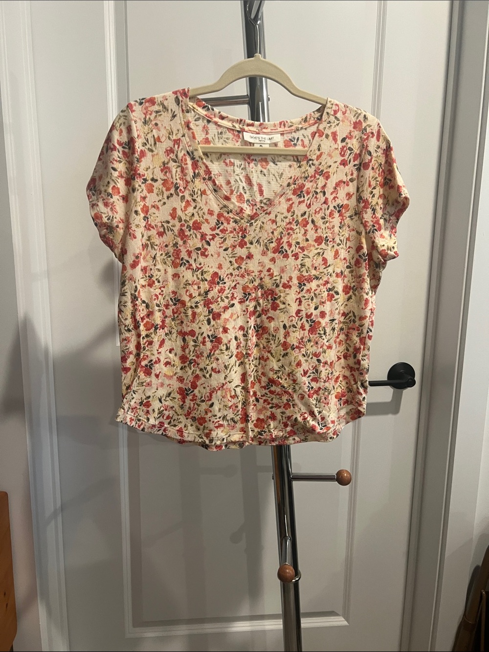 Floral V-Neck Blouse in Cream with Pink & Red Floral Print